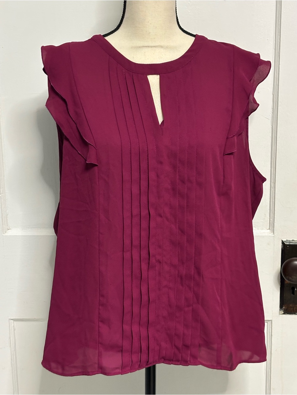 Elle Berry Pintuck Keyhole Flutter Sleeve Blouse